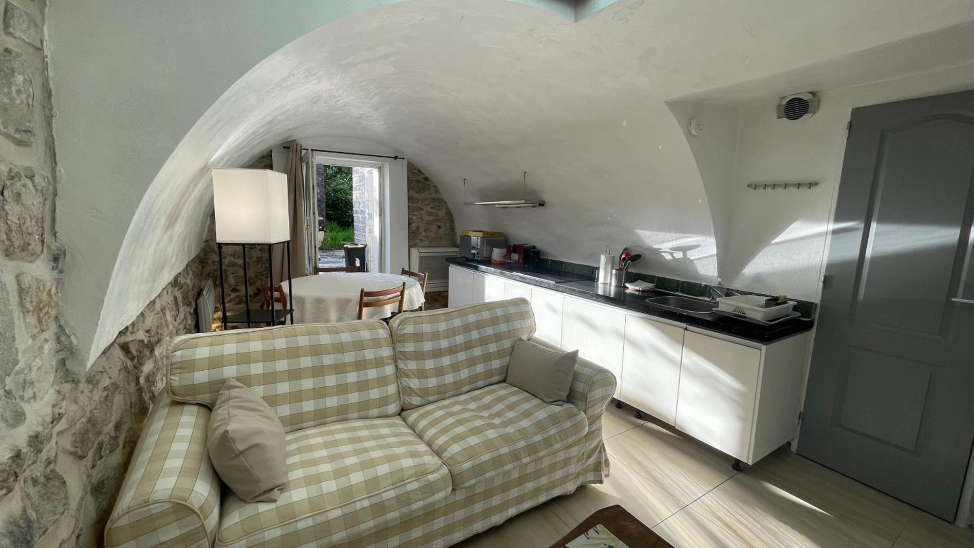 Le Doolie'S Biarritz - Panglao Garden Wifi Tv Bbq Lägenhet Exteriör bild